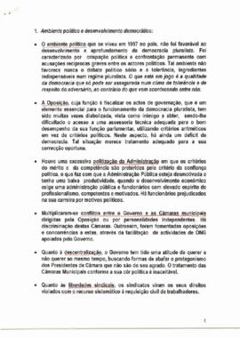 Ambiente político e desenvolvimento democrático